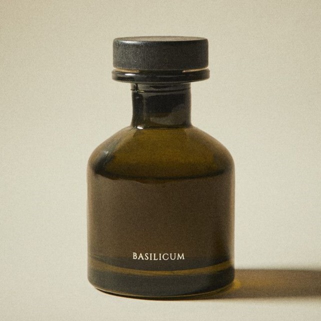 台北外約按摩女技師服務示意圖